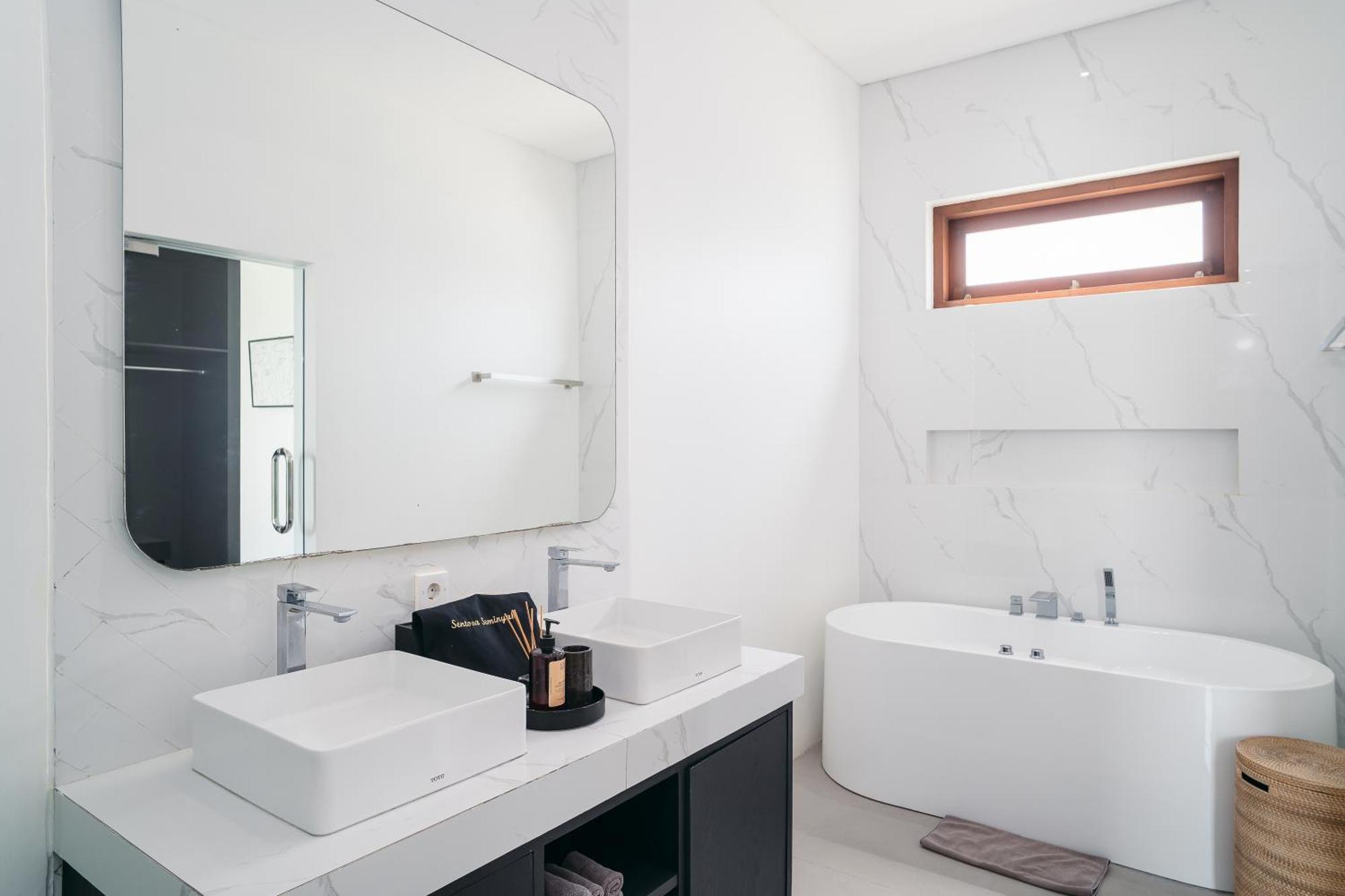Cosy And Luxurious Sentosa Villa